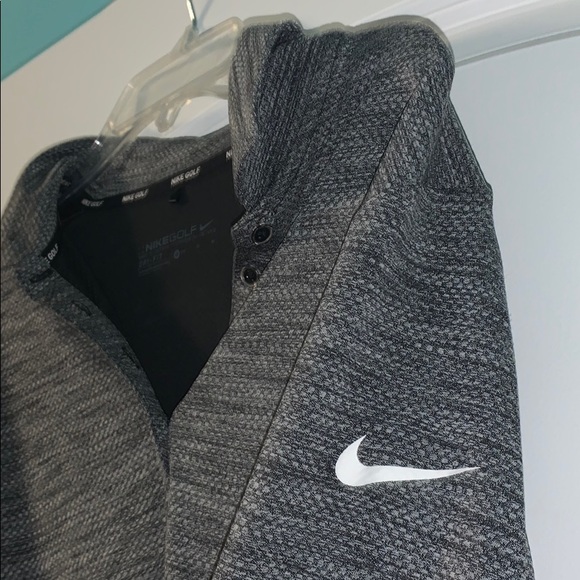 Nike golf shirt - Picture 2 of 2
